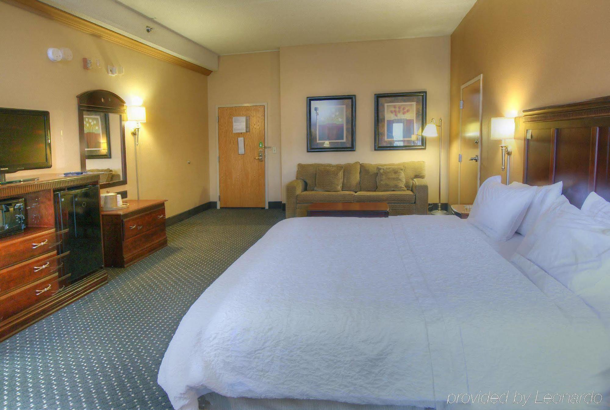 Hampton Inn Tuscaloosa - East Exterior photo